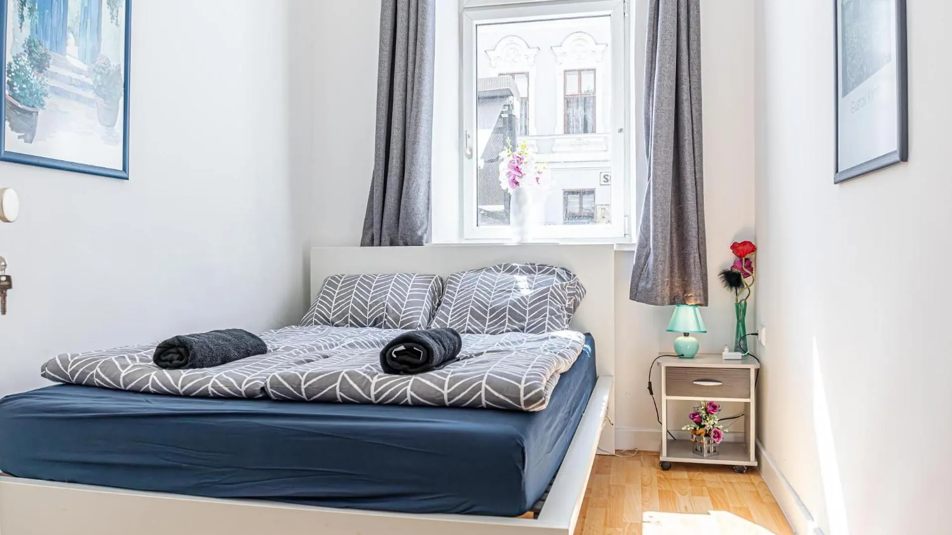 Rooms In A Shared Apartment, 6Min To Lugner City Bécs Ausztria