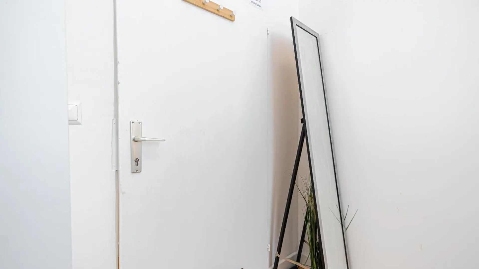 Rooms In A Shared Apartment, 6Min To Lugner City Vienna Appartamento