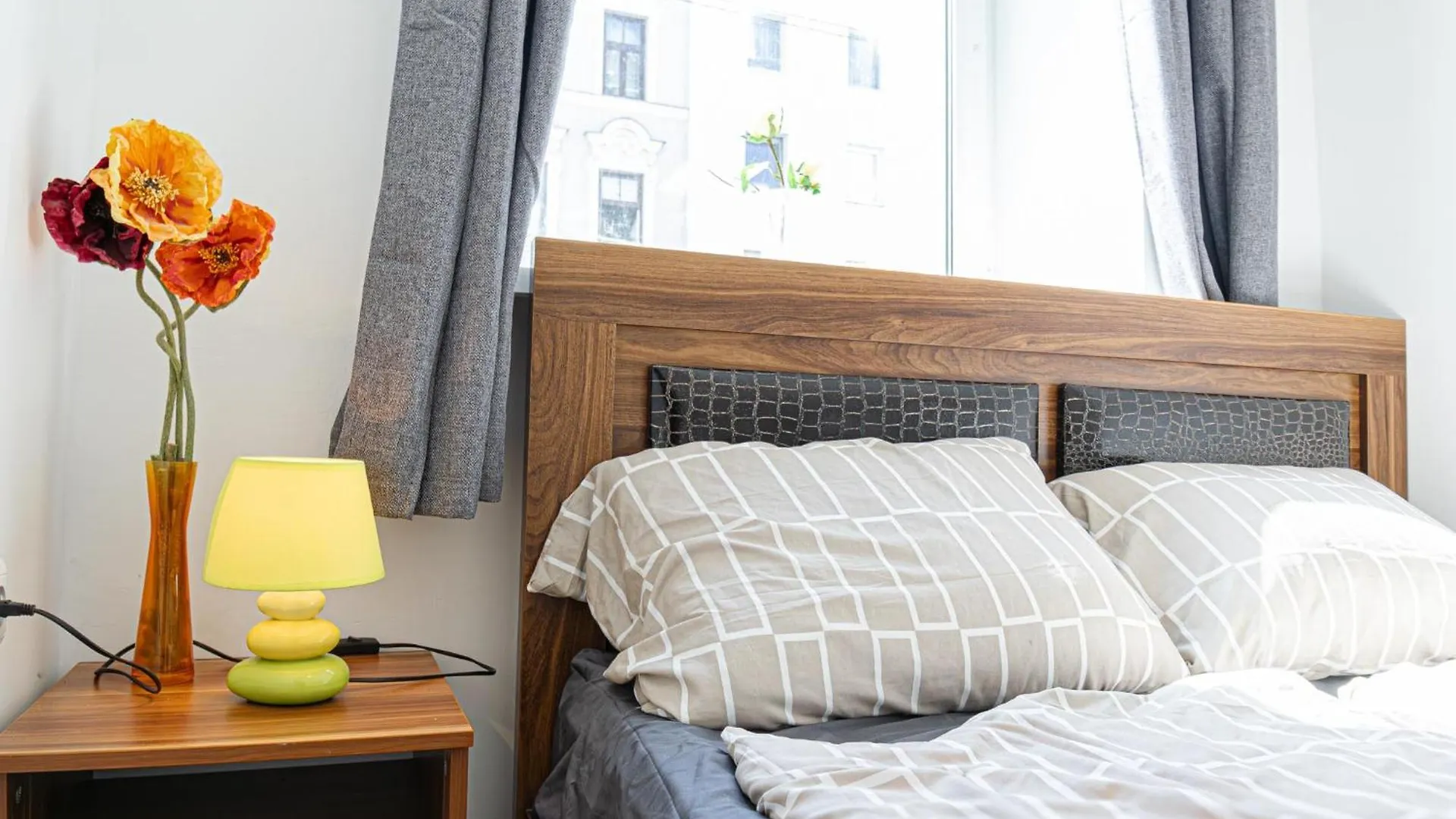 Rooms In A Shared Apartment, 6Min To Lugner City Bécs Apartman