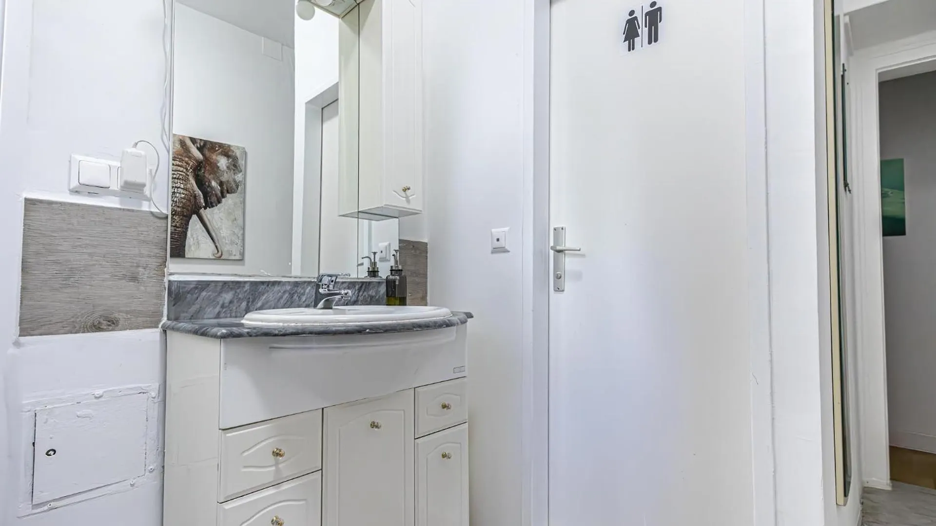 Apartman Rooms In A Shared Apartment, 6Min To Lugner City Bécs Ausztria
