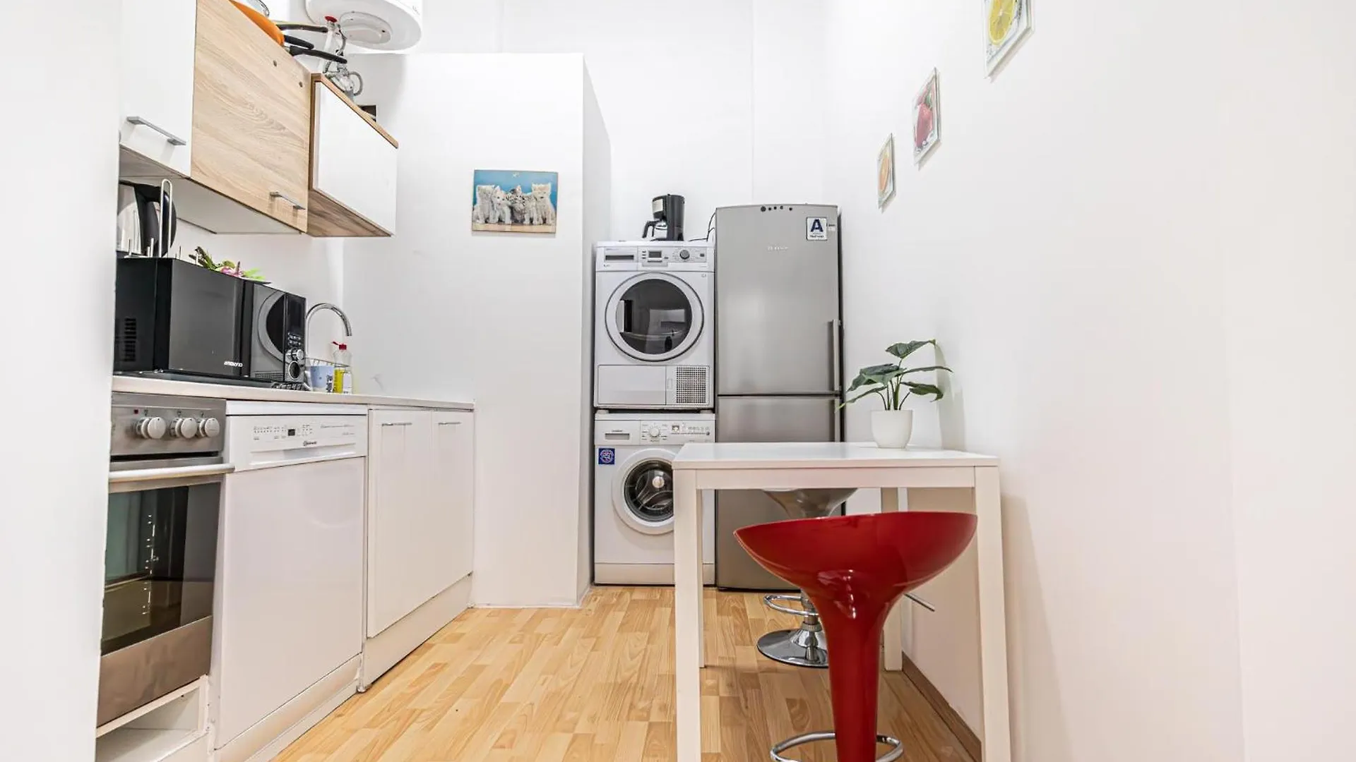 Rooms In A Shared Apartment, 6Min To Lugner City 维也纳 奥地利